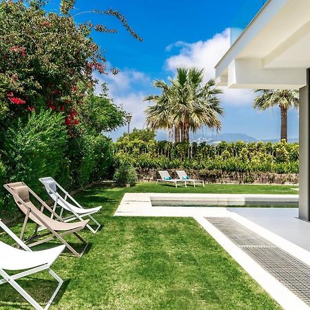 All About Villa Gladiolo Marbellac Extérieur photo