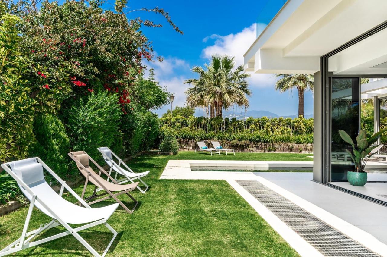 All About Villa Gladiolo Marbellac Extérieur photo